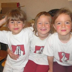 Achter de schermen (10) - Toneelvereniging Plankenkoorts 